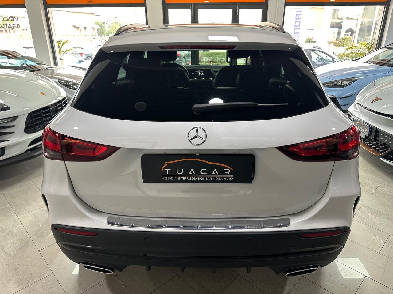 Mercedes-Benz GLA 180 CDI Premium GLA 180 D #8995