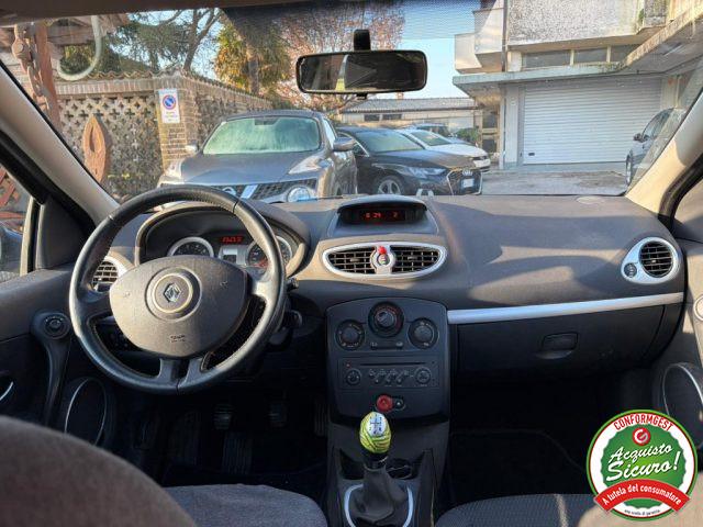 RENAULT Clio 1.4 16V 5 porte Confort