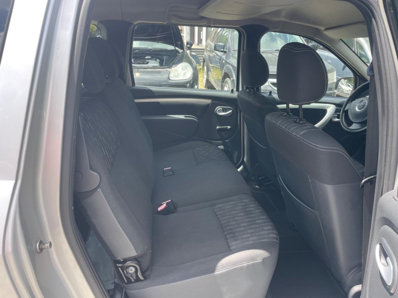 Dacia Logan MCV 1.5 dCi 90CV 7 posti Embleme