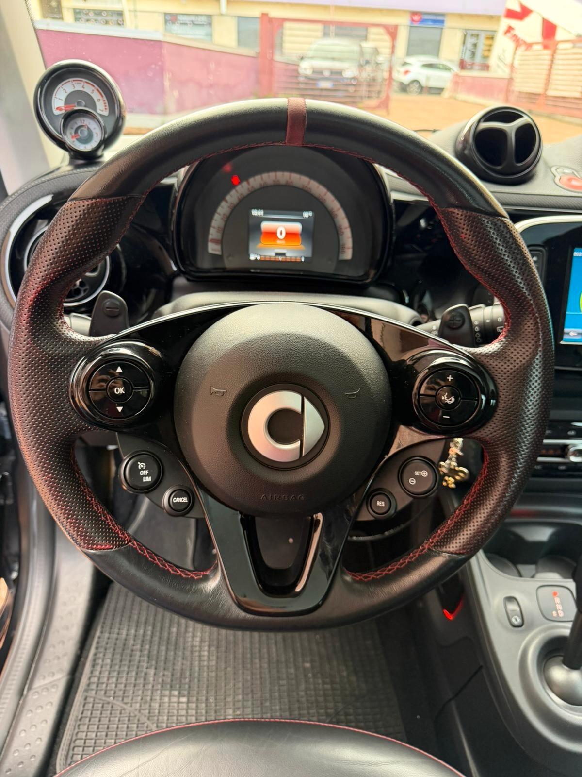 Smart ForTwo 1.0 PureBlack BRABUS Style