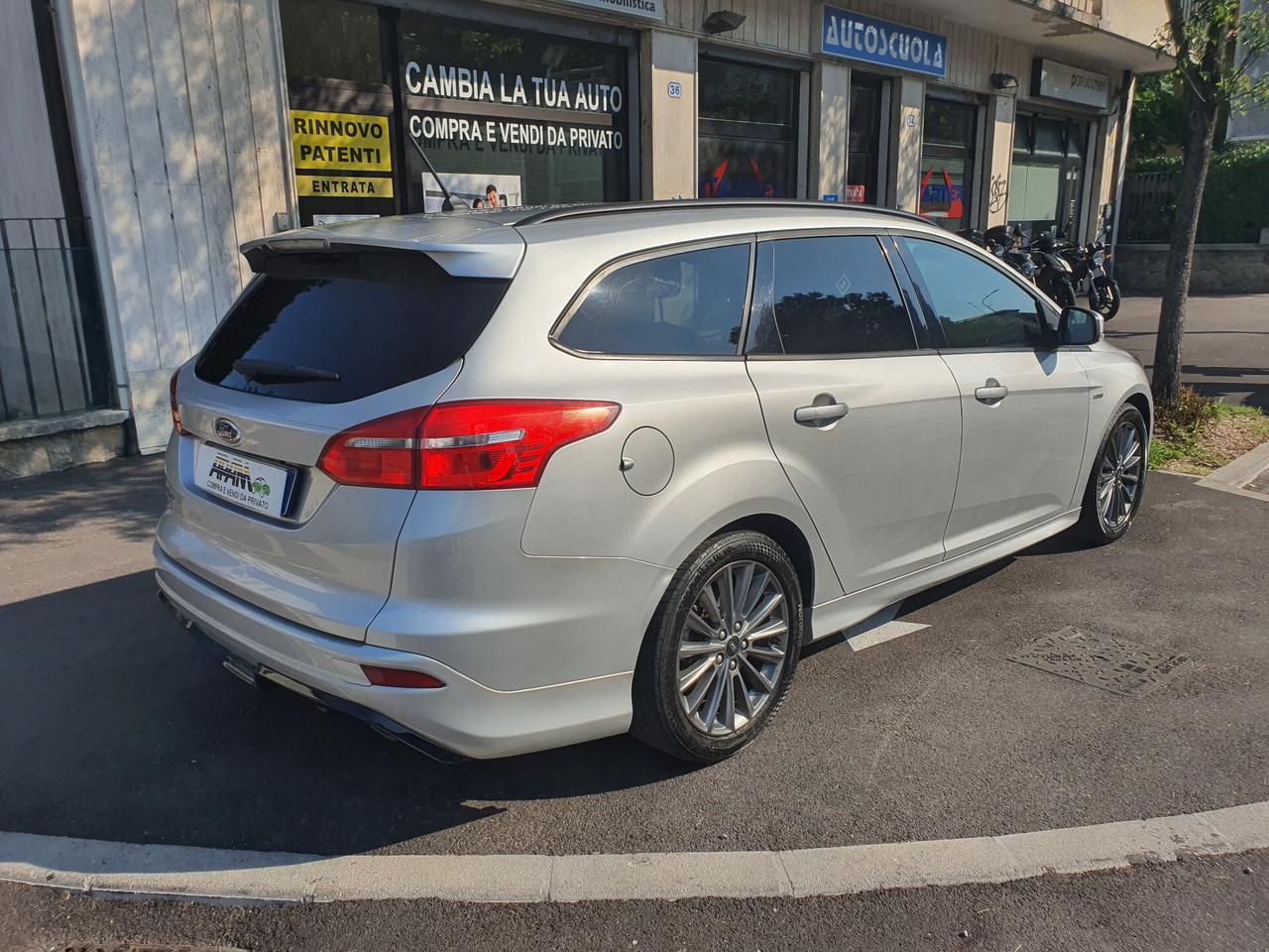 Ford Focus 1.5 TDCi 120 CV Start&Stop SW ST Line Business