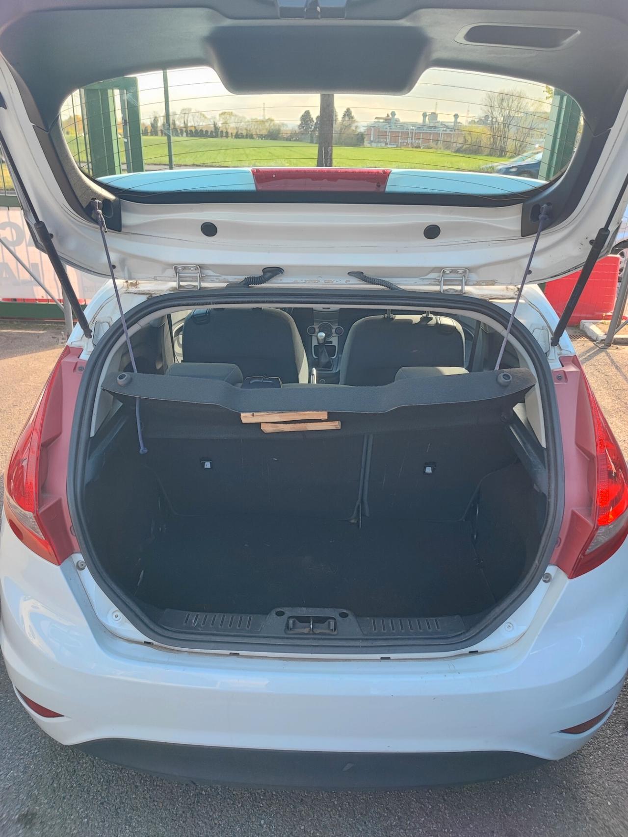 Ford Fiesta 1.4 3 porte Bz.- GPL Titanium