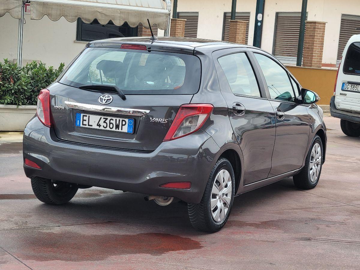TOYOTA - Yaris - 1.0 3 porte Lounge