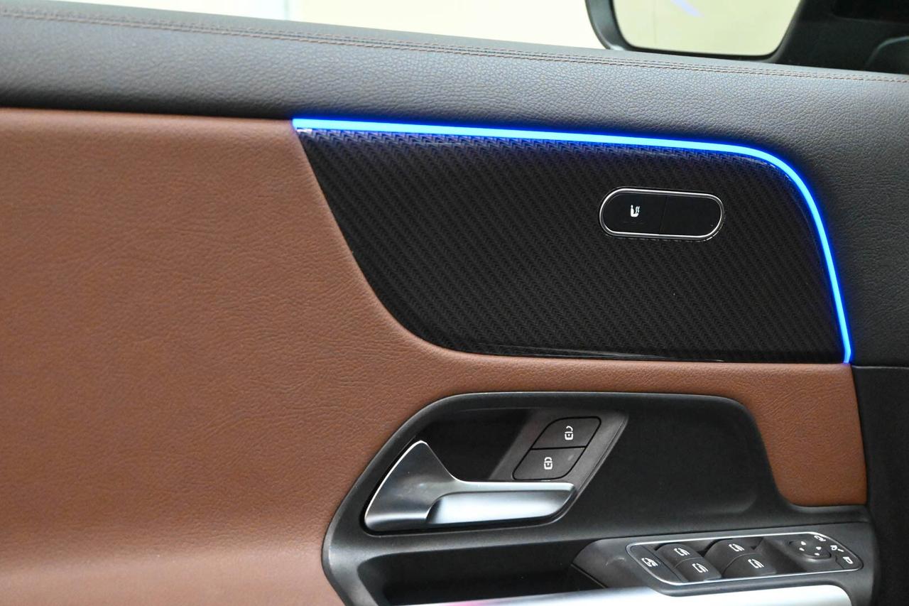 MERCEDES GLA (X156) GLA 200 d Automati...