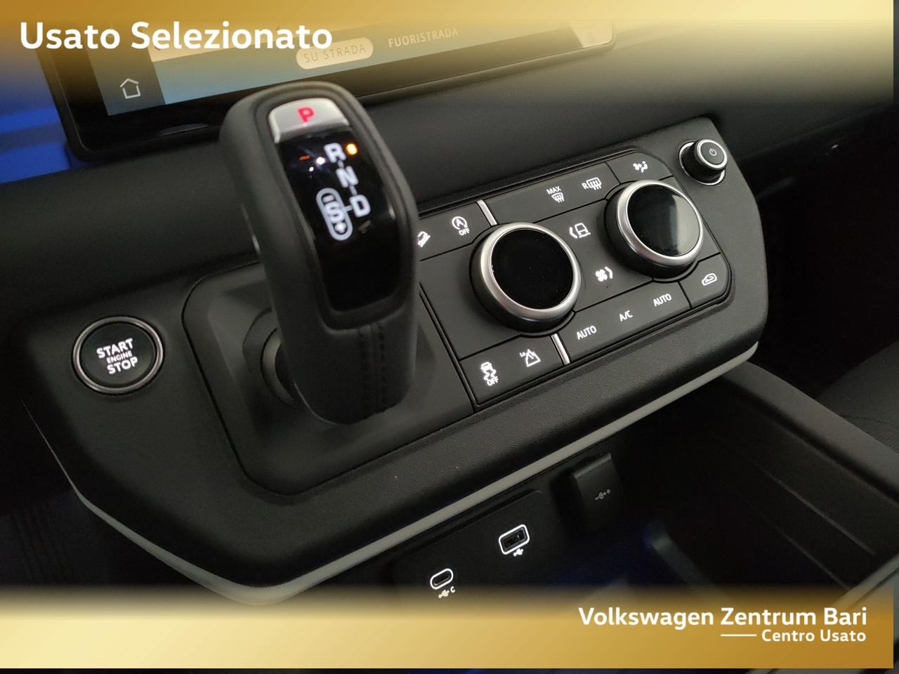 Land Rover Defender 3.0d i6 mhev x-dynamic se awd 200cv auto