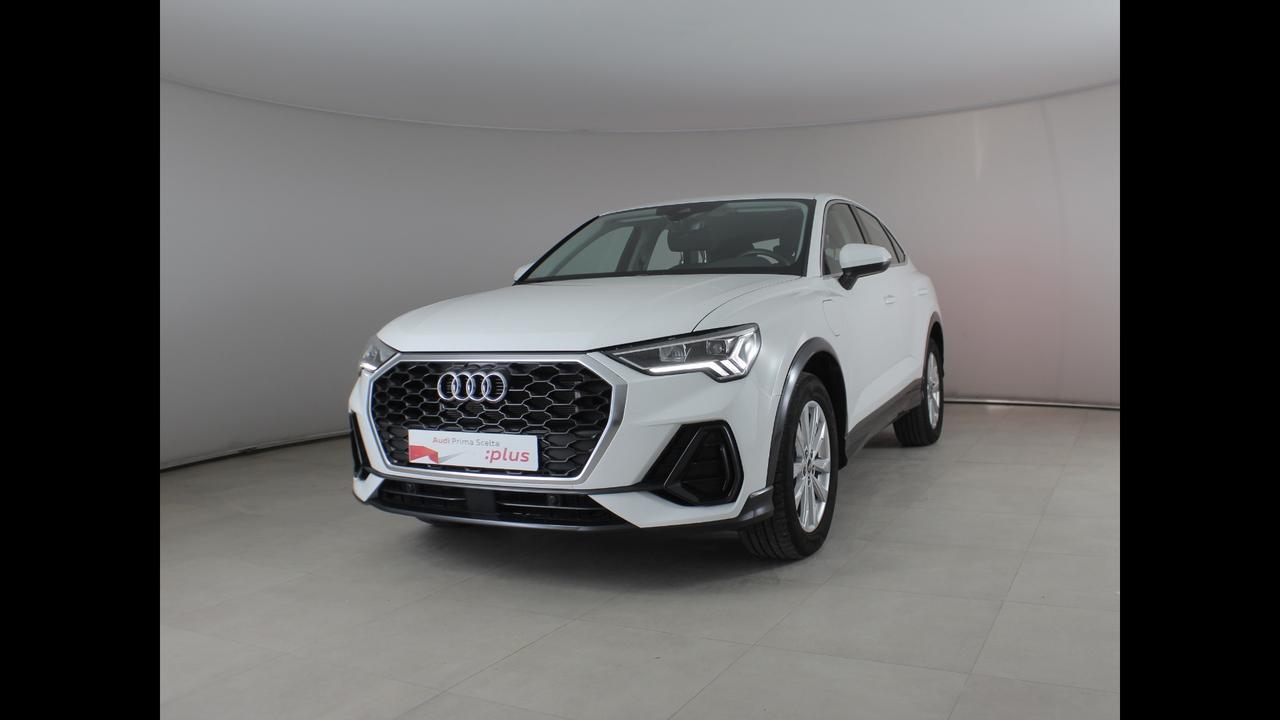 AUDI Q3 2019 Sportback - Q3 Sportback 45 1.4 tfsi e Business Plus