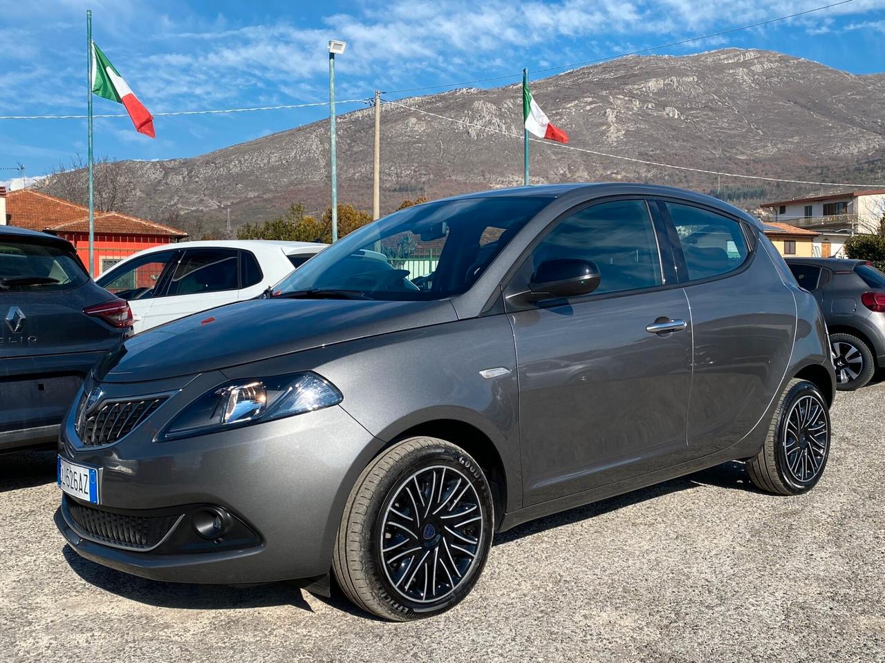 Lancia Ypsilon 1.0 FireFly 5 porte S&S Hybrid Ecochic Gold 10/2022