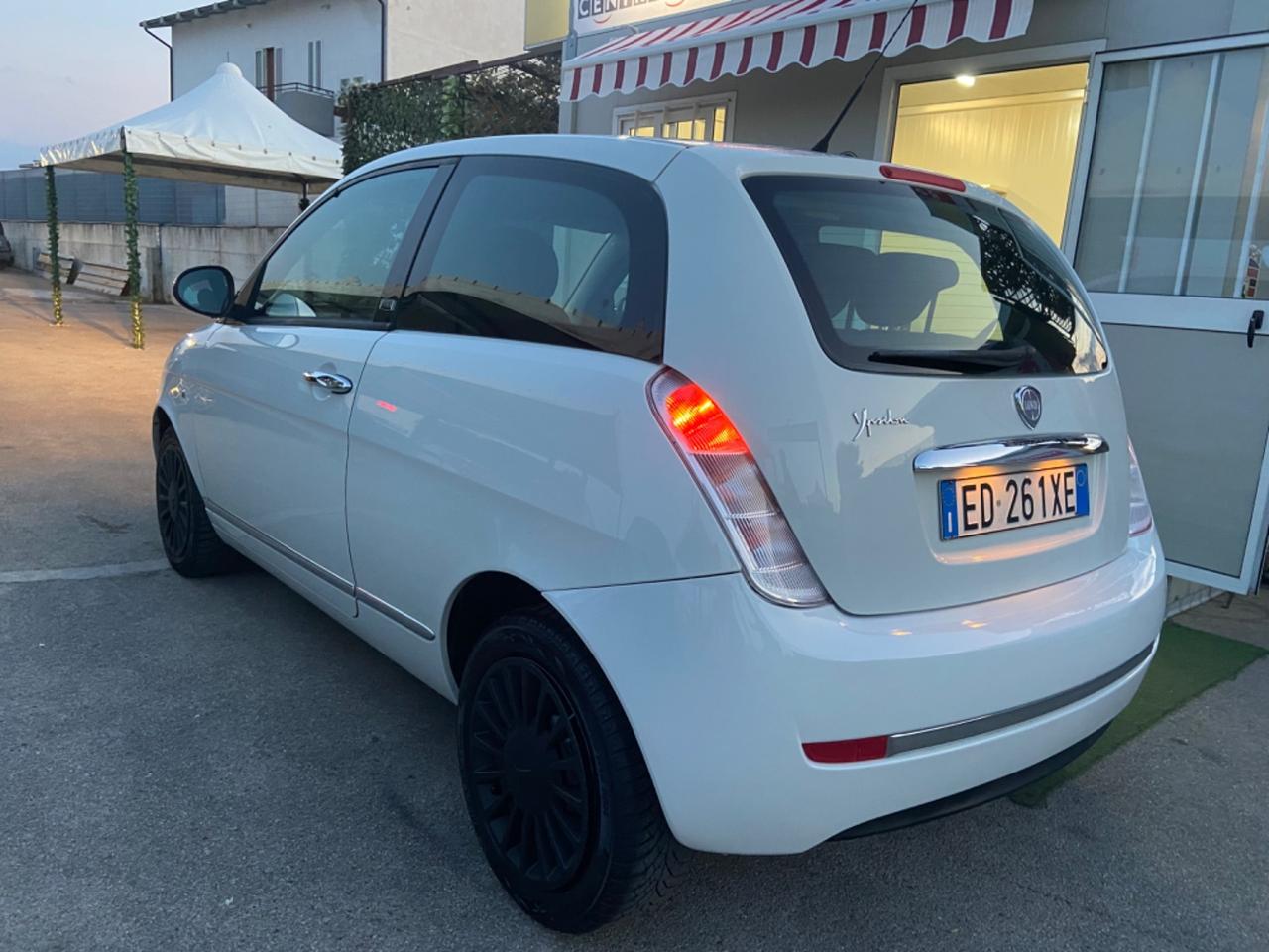 Lancia Ypsilon Diesel 1.3 MJT 75 CV DIVA
