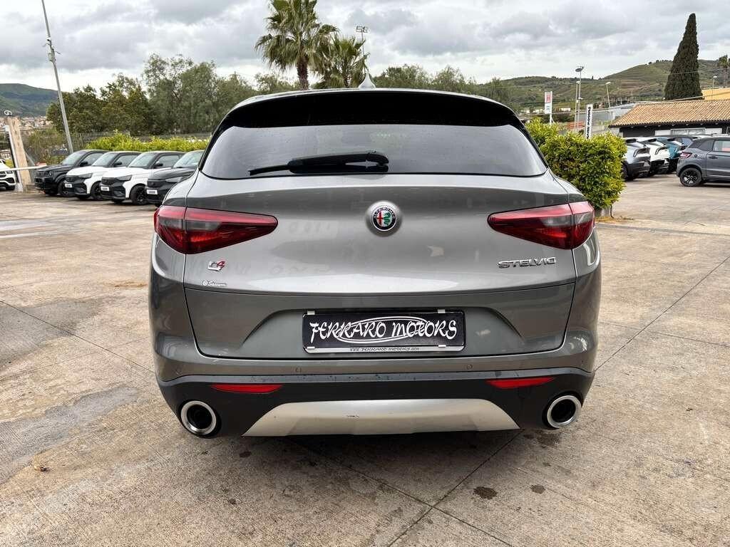 Alfa Romeo Stelvio 2.2 Turbodiesel 210 CV AT8 Q4 2017 / KM 185.000 Tua a solo 148 Euro al mese