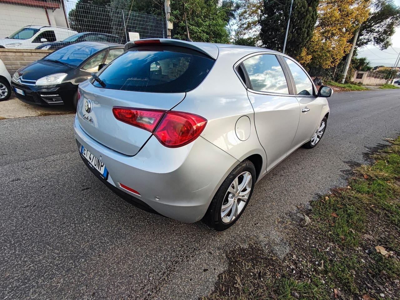 Alfa Romeo Giulietta 1.6 JTDm-2 105 CV Exclusive