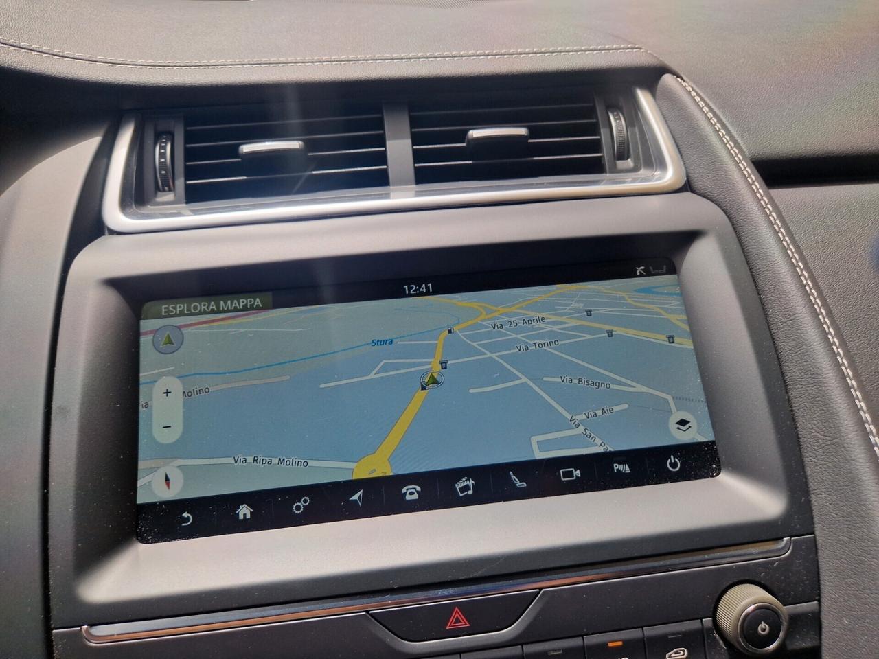 Jaguar E-Pace 2.0D 150 CV AWD aut. R-Dynamic