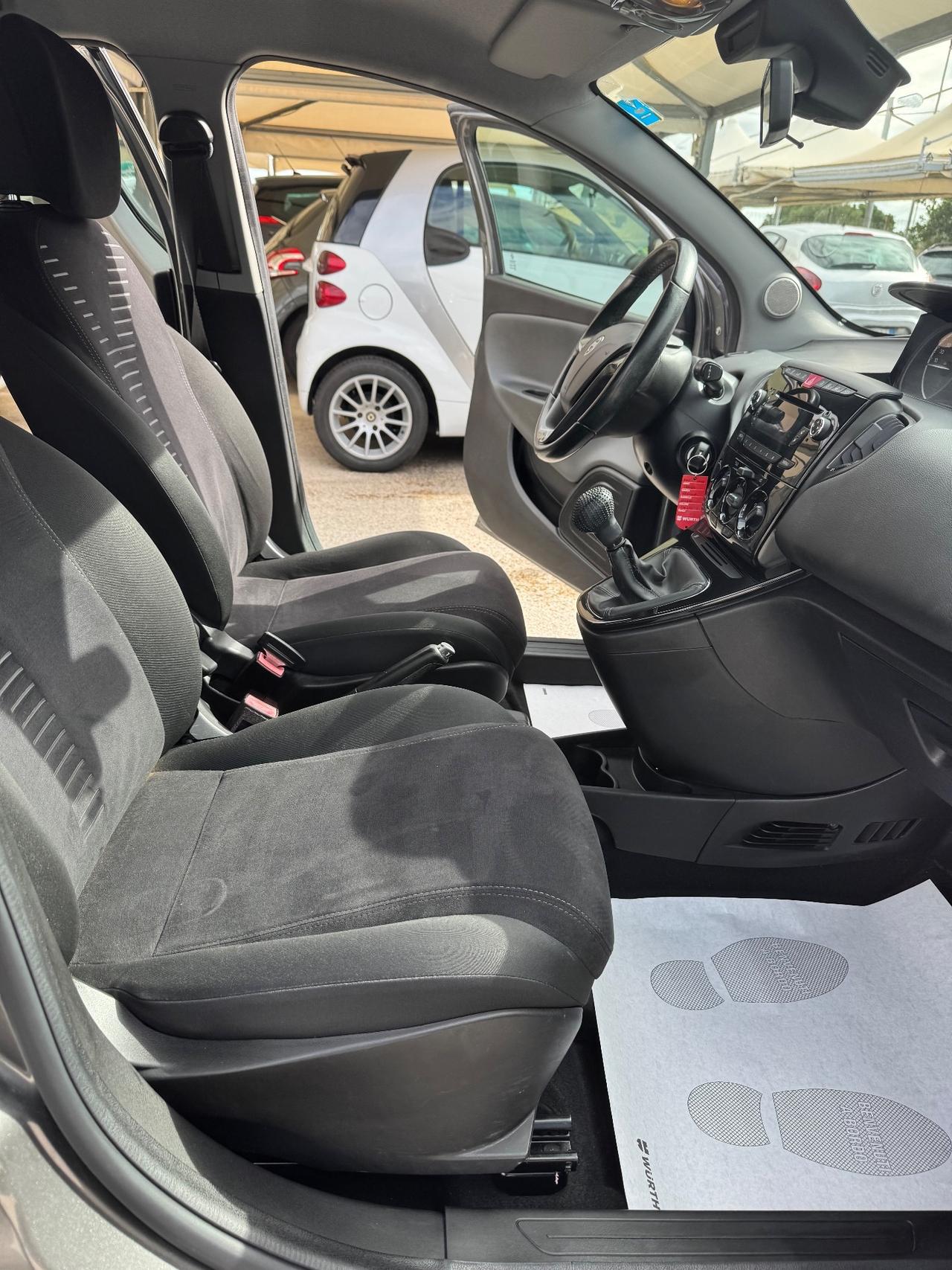Lancia Ypsilon 1.3 MJT 16V 95 CV ECCELLENTI CONDIZIONI