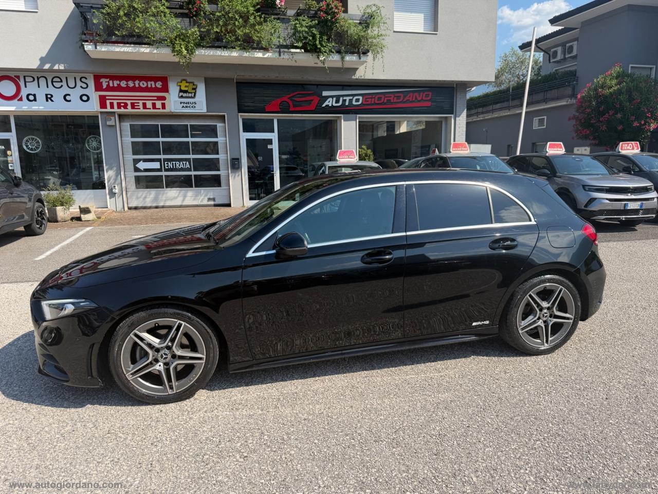 MERCEDES-BENZ A 160 Premium AMG LINE