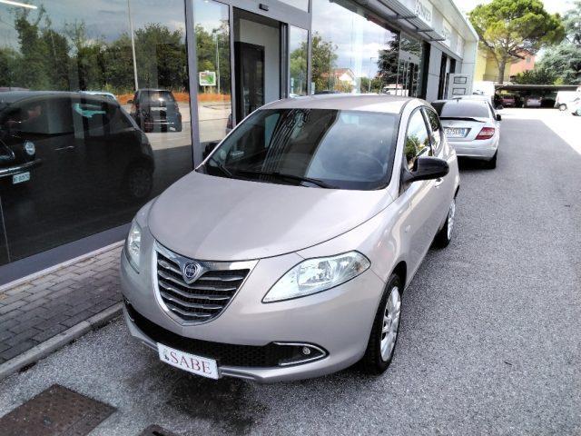 LANCIA Ypsilon 1.2 69 CV 5 porte Platinum