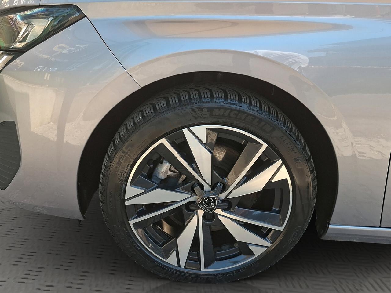 Peugeot 308 BlueHDi 130 S&S EAT8 SW Allure