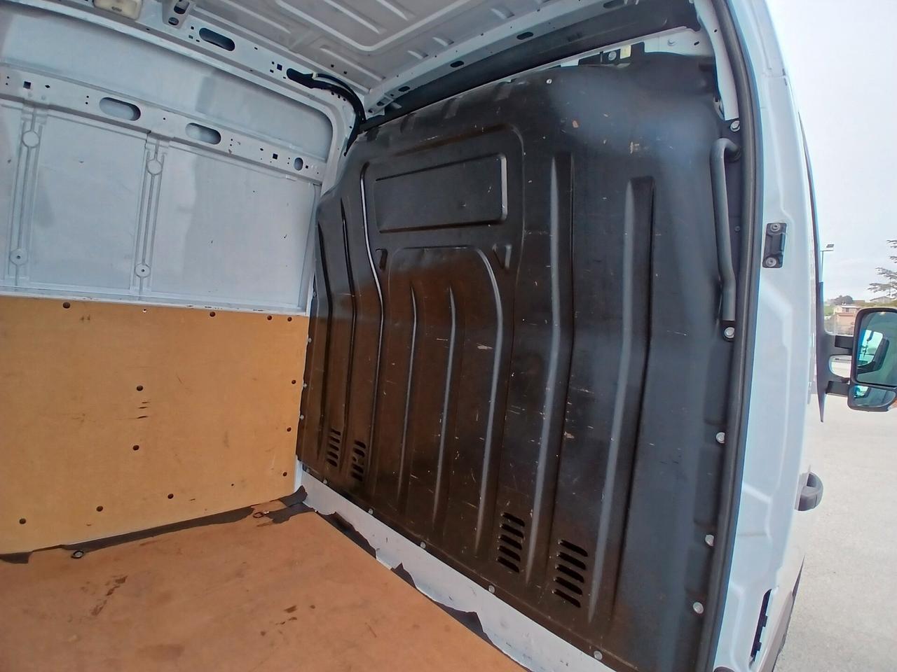 Nissan Interstar 2.3 DCI 135CV MEDIO 2023