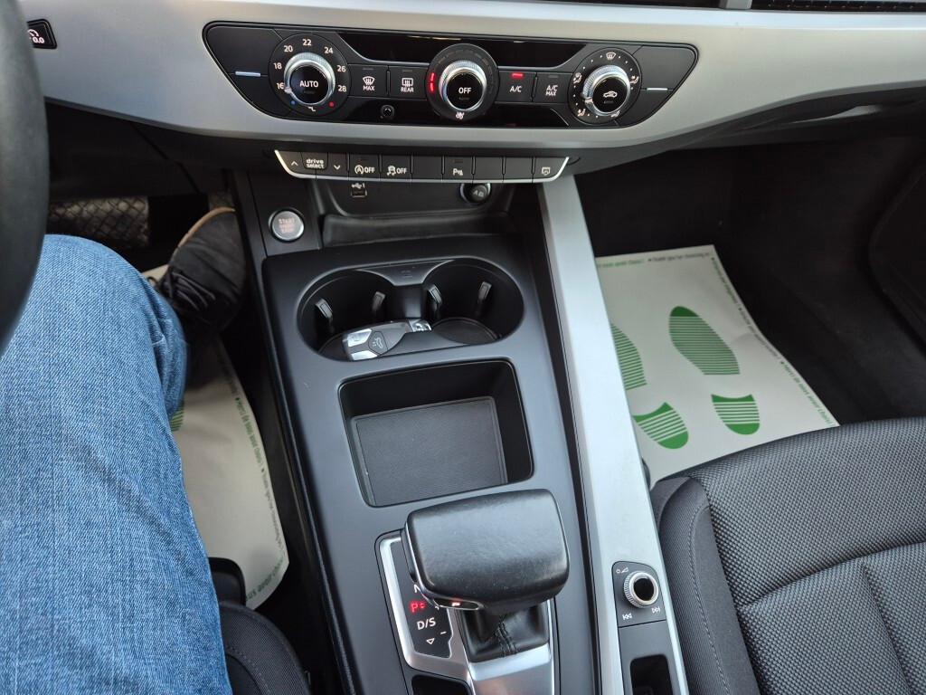 Audi A4 Avant 2.0 TDI S-tronic Business mild hybrid