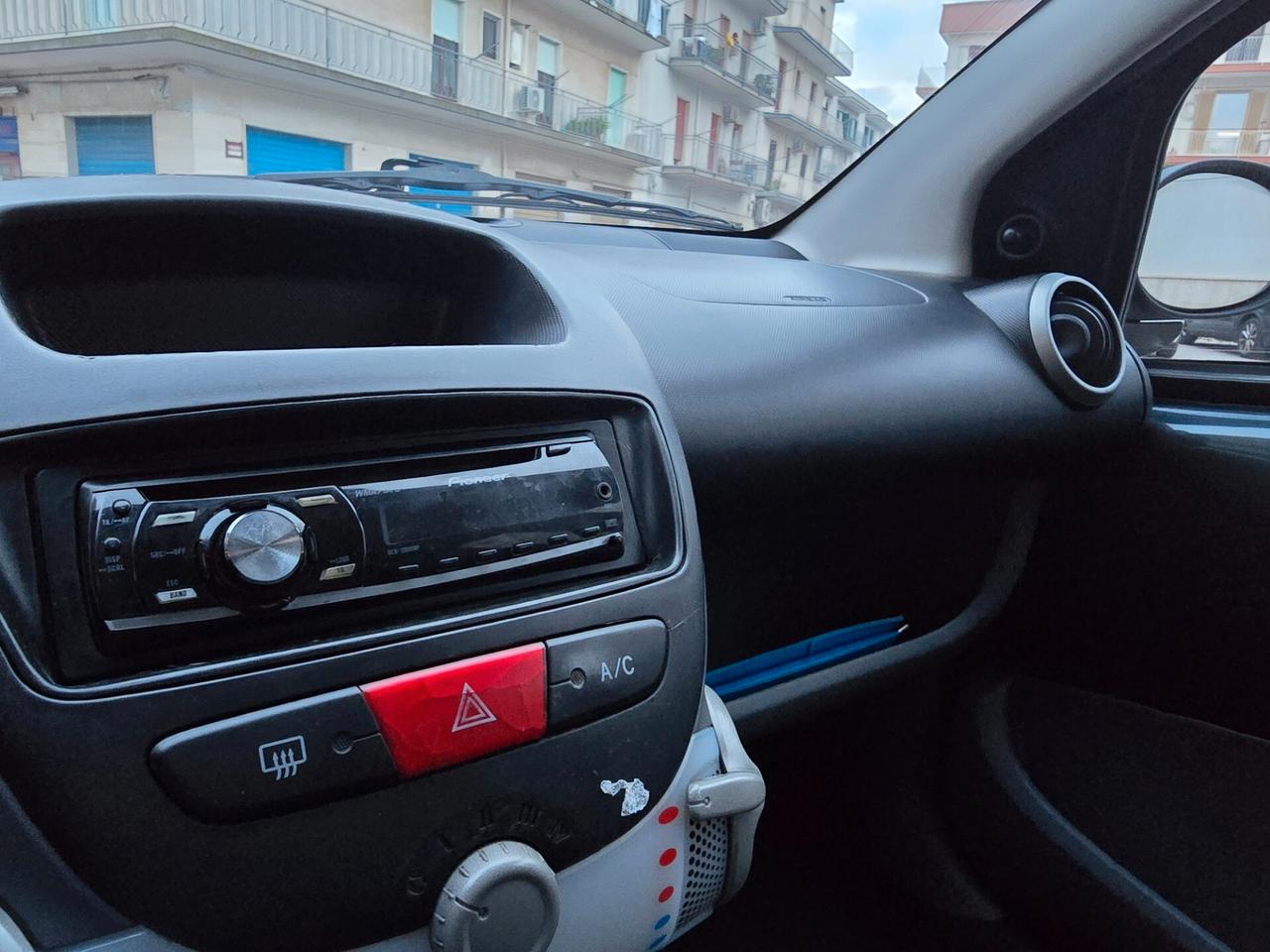 Peugeot 107 1.0 68CV 5p. Sweet Years - Neopatentati