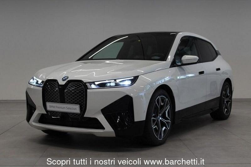 BMW iX xdrive50 pacchetto sportivo