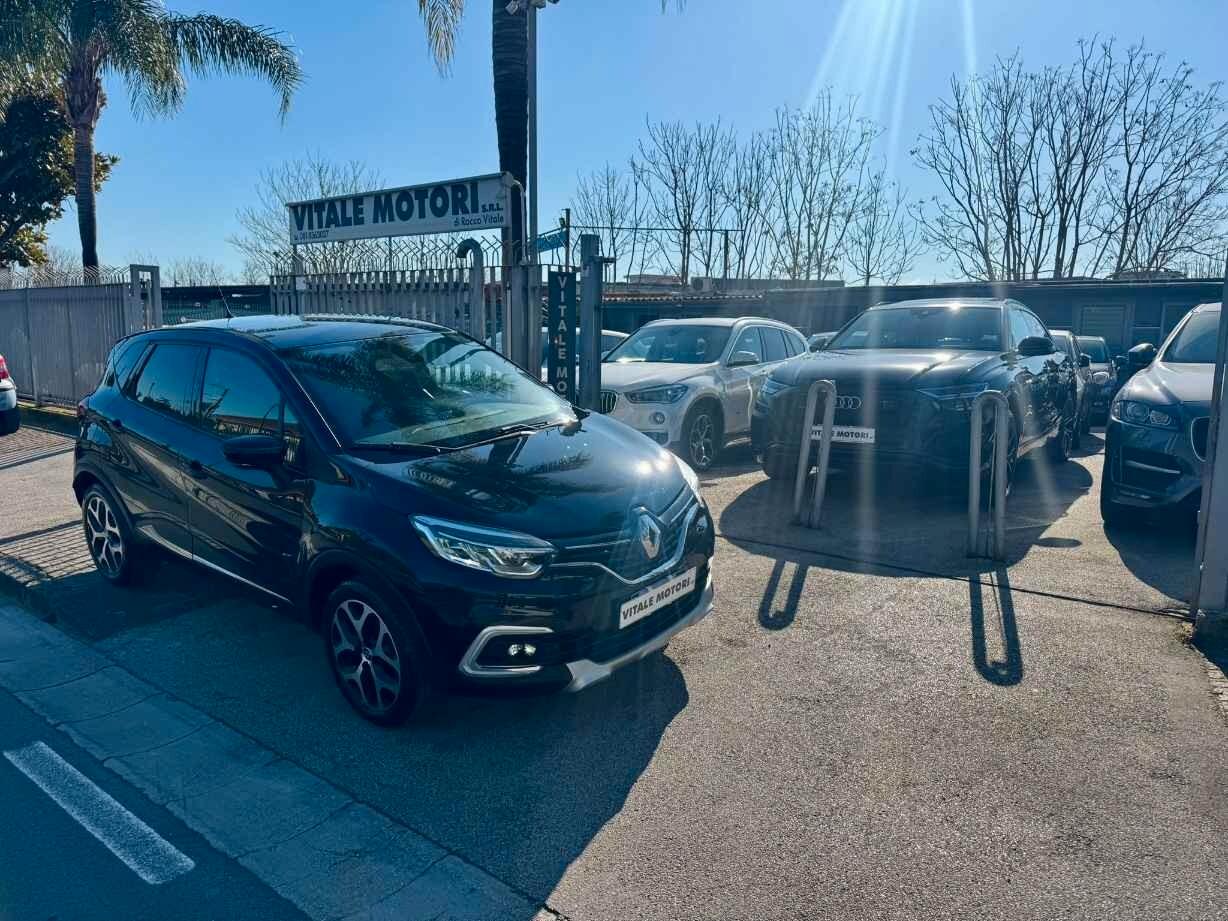 RENAULT CAPTUR 1.5 dCi 110 CV *FARI FULL LED
