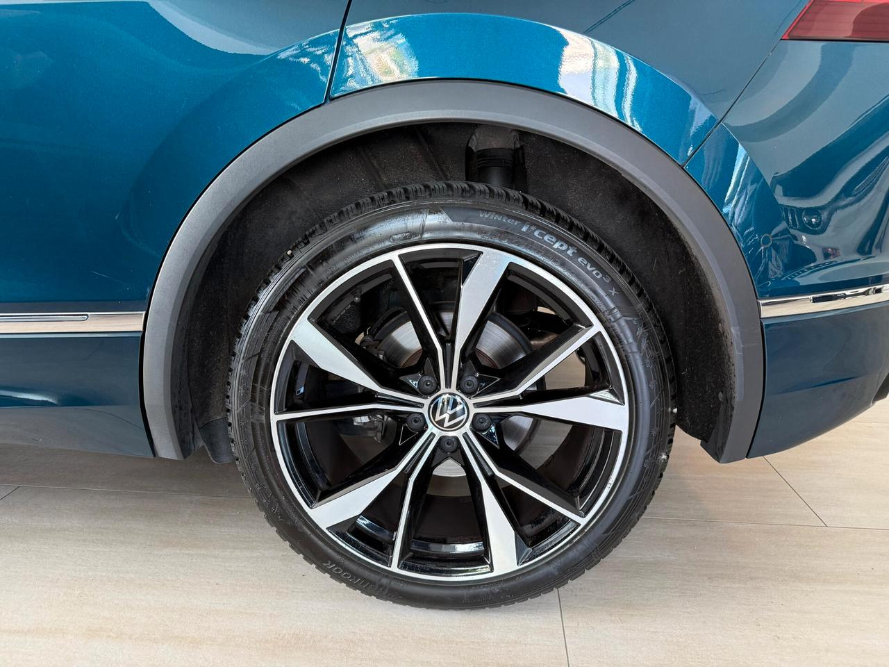 Volkswagen Tiguan 1.5 TSI 150 CV DSG ACT R-Line