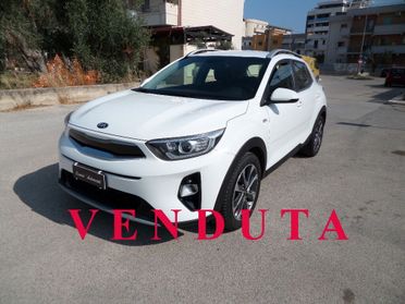 KIA STONIC 1.4 MPI ECOGPL STYLE - Navi-CarPlay-Park-Camera-Cerchi 17"