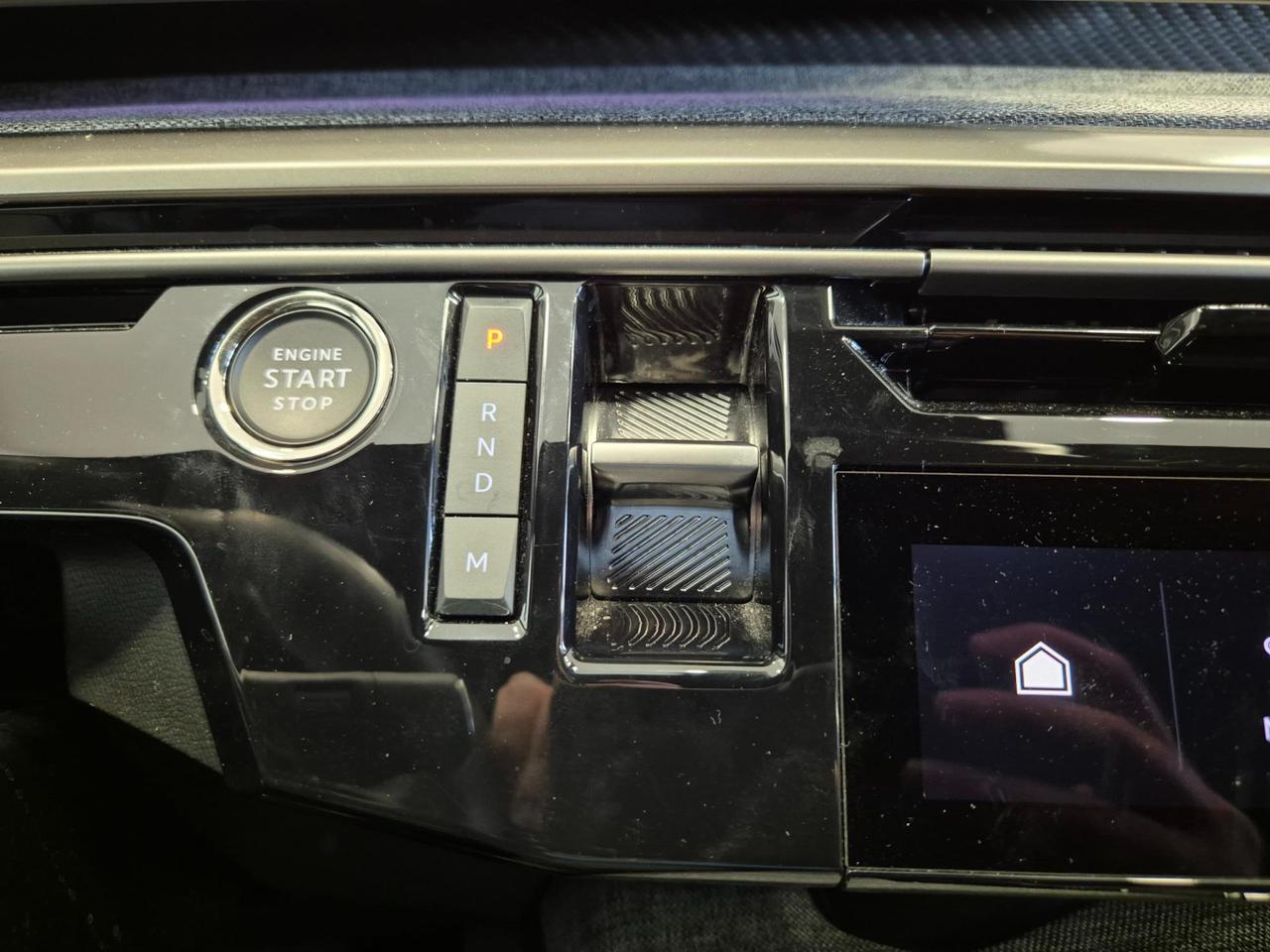 Peugeot 3008 1.2 hybrid Allure 145cv e-dcs6 IN PROMO