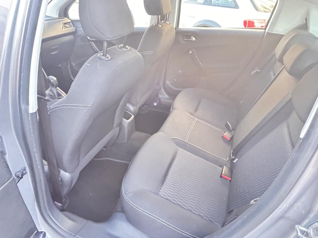 Peugeot 208 1200 ALLURE neopatentati 90000 km