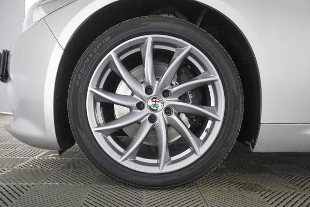 ALFA ROMEO Giulia Giulia 2.2 Turbo AT8 210CV AWD Veloce