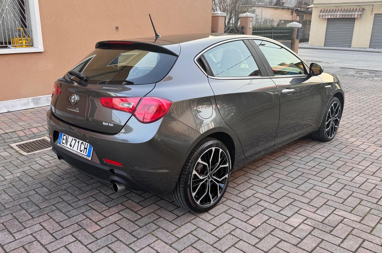 Alfa Romeo Giulietta 2.0 JTDm-2 140 CV Ok Neopatentati