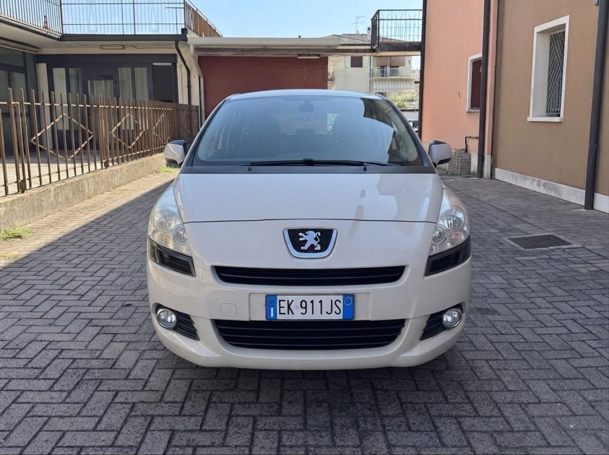 Peugeot 5008 1.6 HDi 112cv 7posti Ok Neopatentati