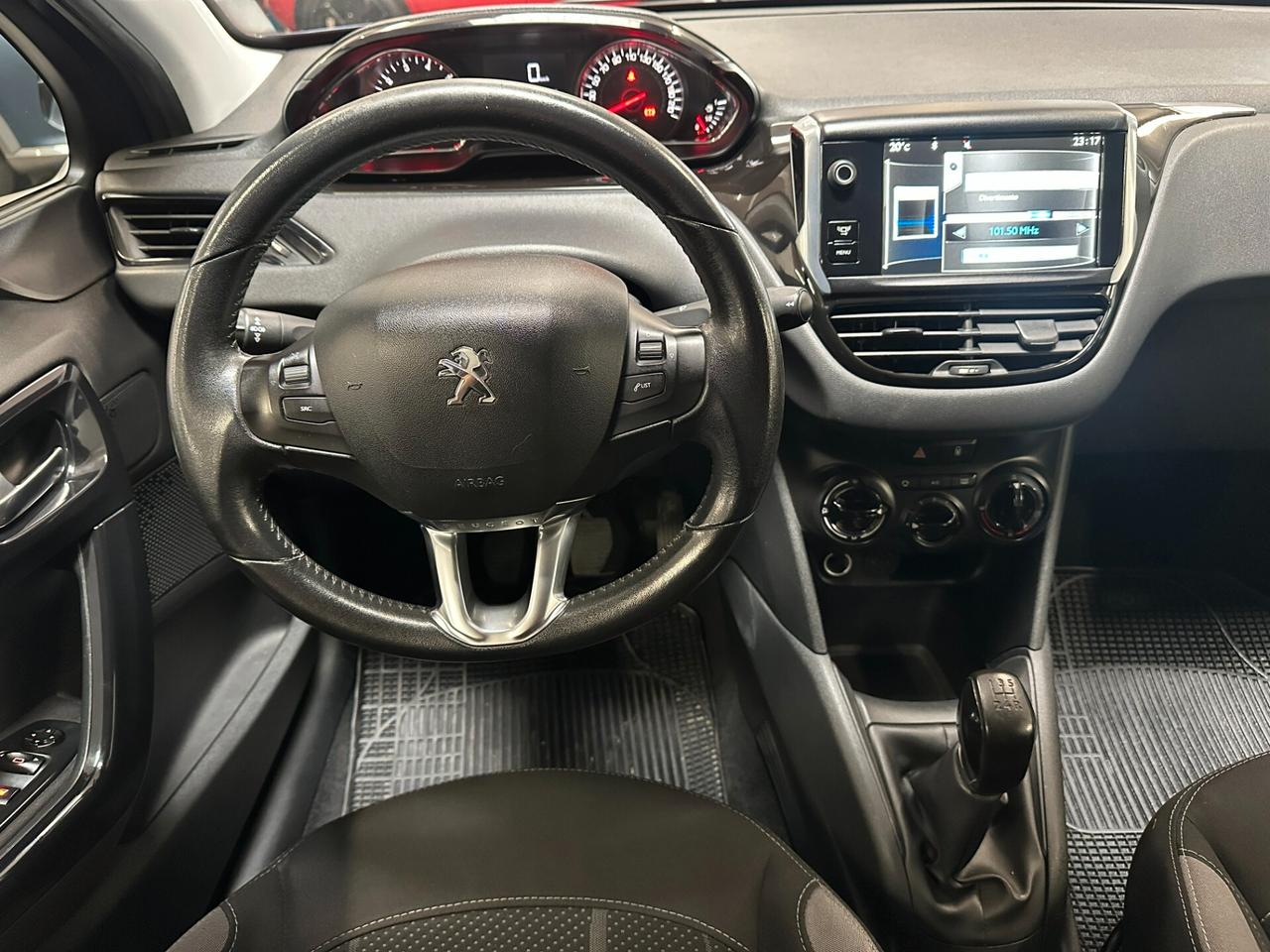 Peugeot 208 1.2 VTi 82 CV 3 porte Allure