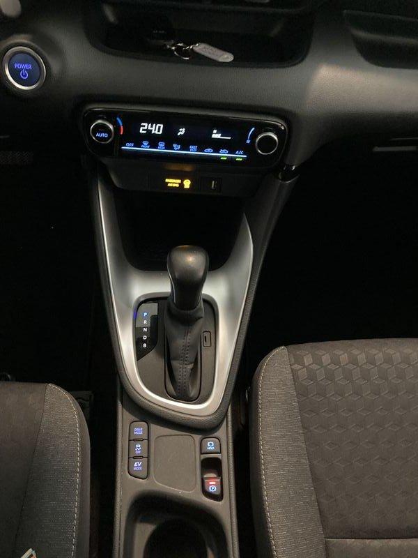 Toyota Yaris Hybrid Trend MY22