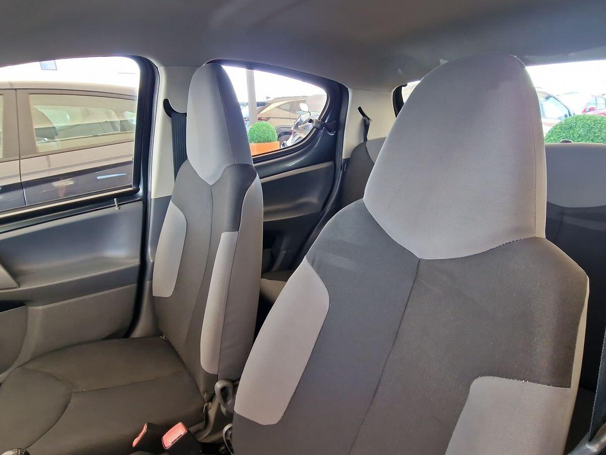 PEUGEOT 107 1.0 68CV URBAN
