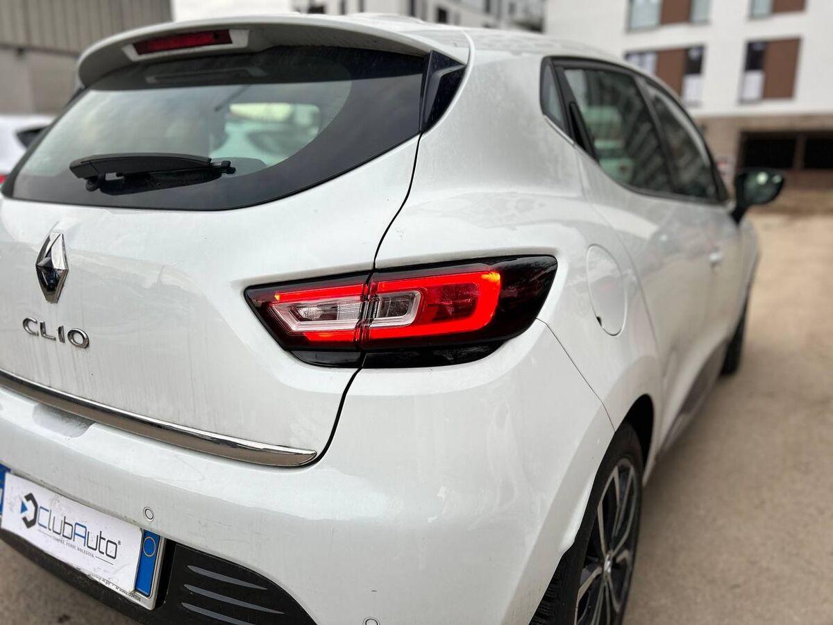 Renault Clio 0.9 tce Moschino Intens Gpl 90cv