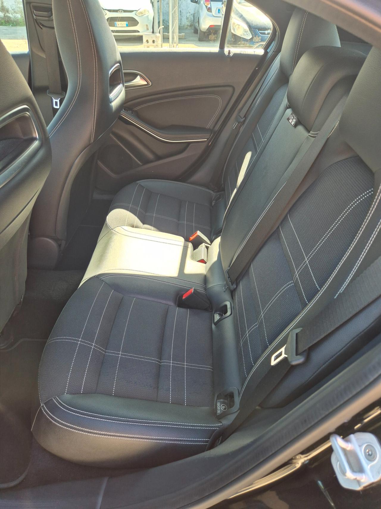 Mercedes-benz A 180 d Premium