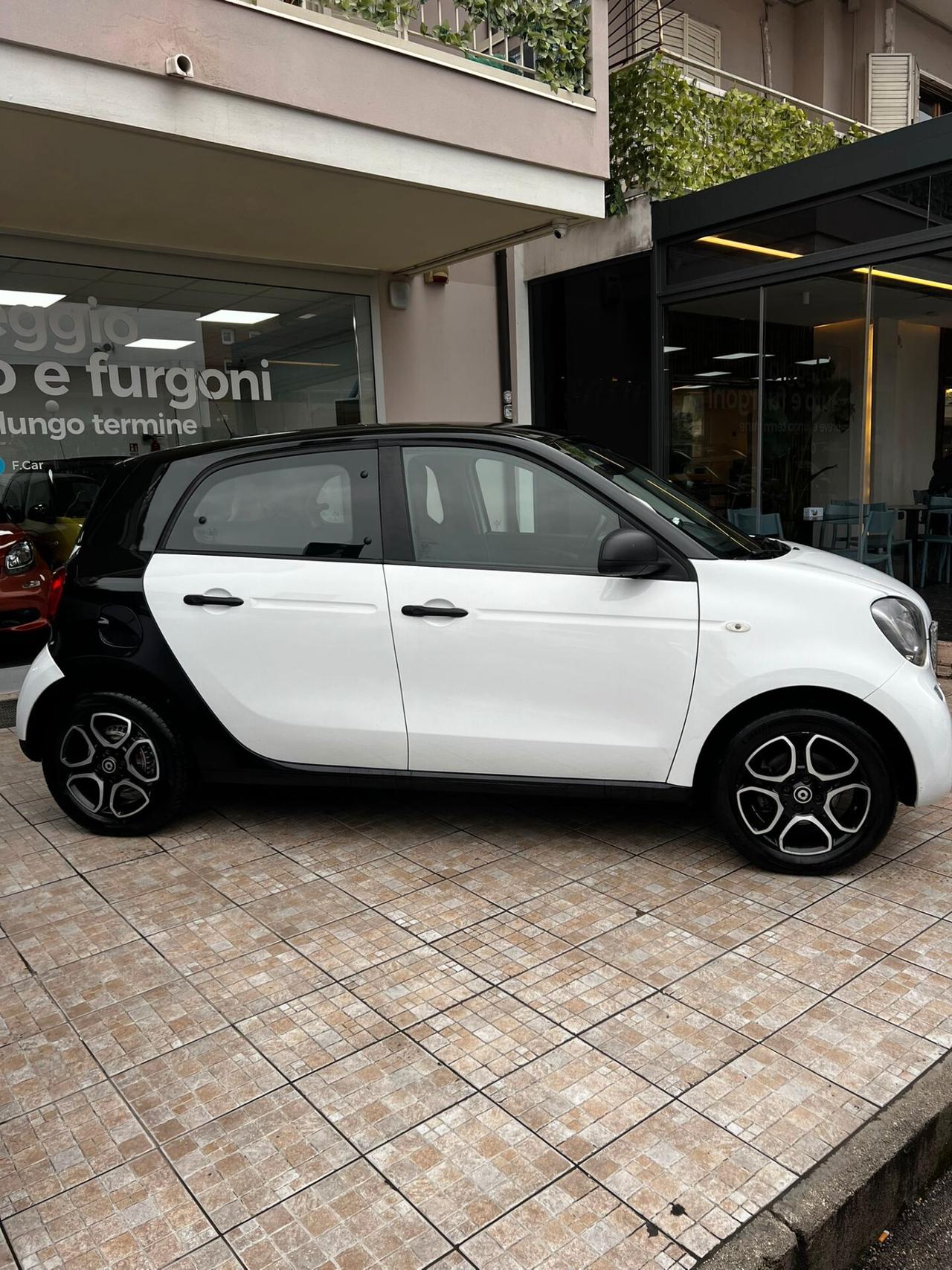Smart ForFour 70 1.0 Youngster NEOPATENTATI