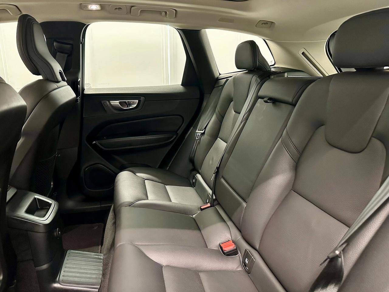 Volvo XC 60 XC60 T6 Recharge Plug-in Hybrid AWD automatico Plus Bright