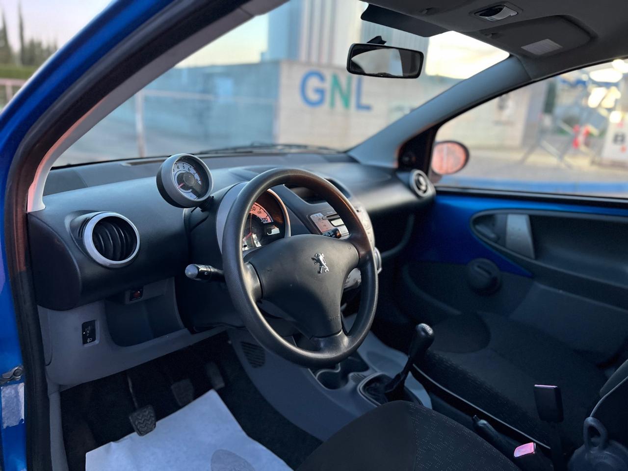 Peugeot 107 1.0 68CV 5p. (50kw) NEOPA Desir