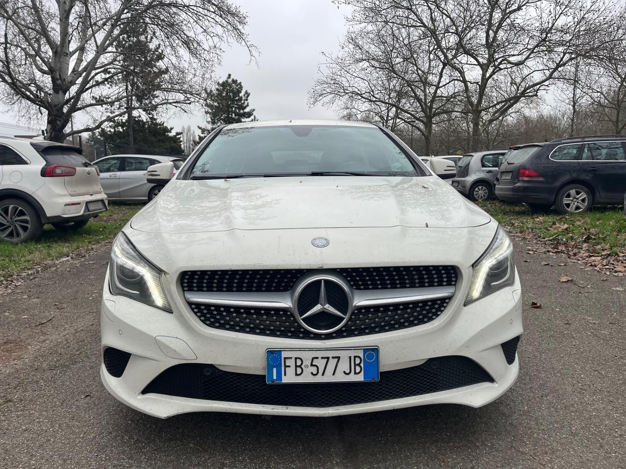 Mercedes-benz CLA 200 d Premium