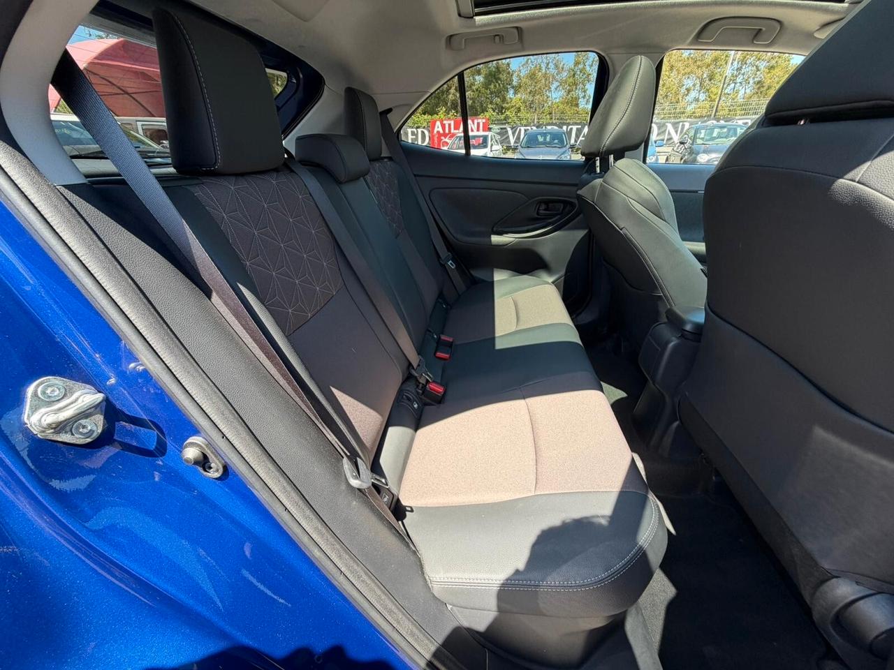 Toyota Yaris Cross 1.5 Hybrid 5p. E-CVT AWD-i Lounge