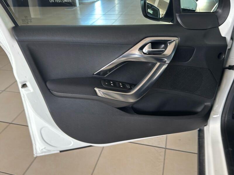 Peugeot 2008 BlueHDi 100cv Allure