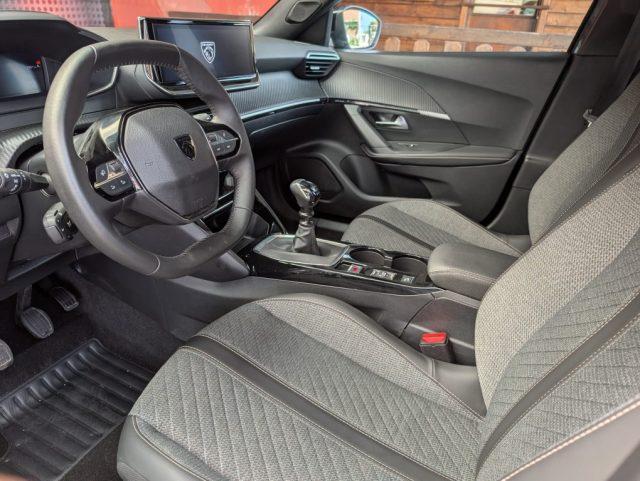 PEUGEOT 2008 PureTech 130 S&S EAT8 Allure