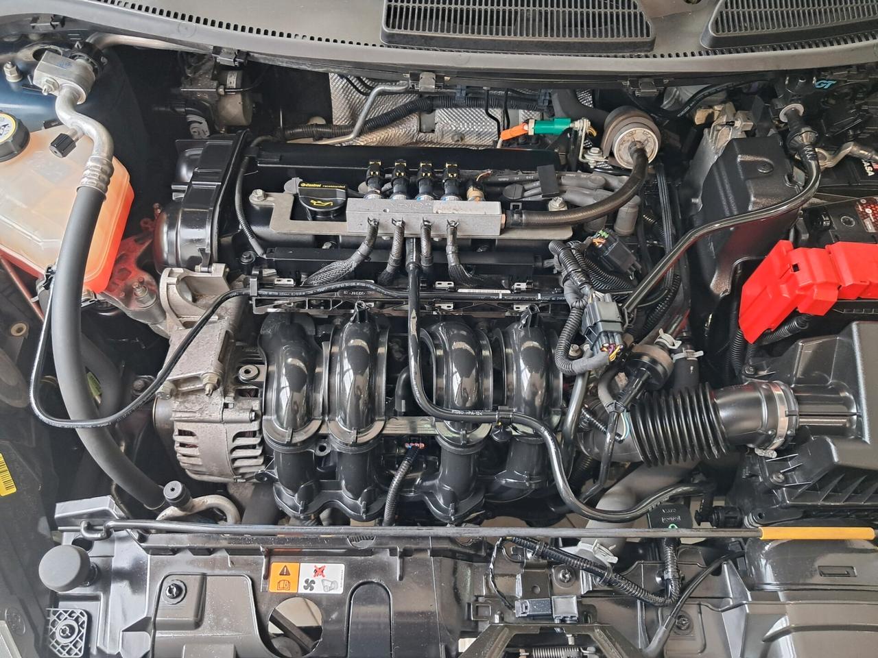 Ford Fiesta 1.4 5 porte Bz.- GPL Business