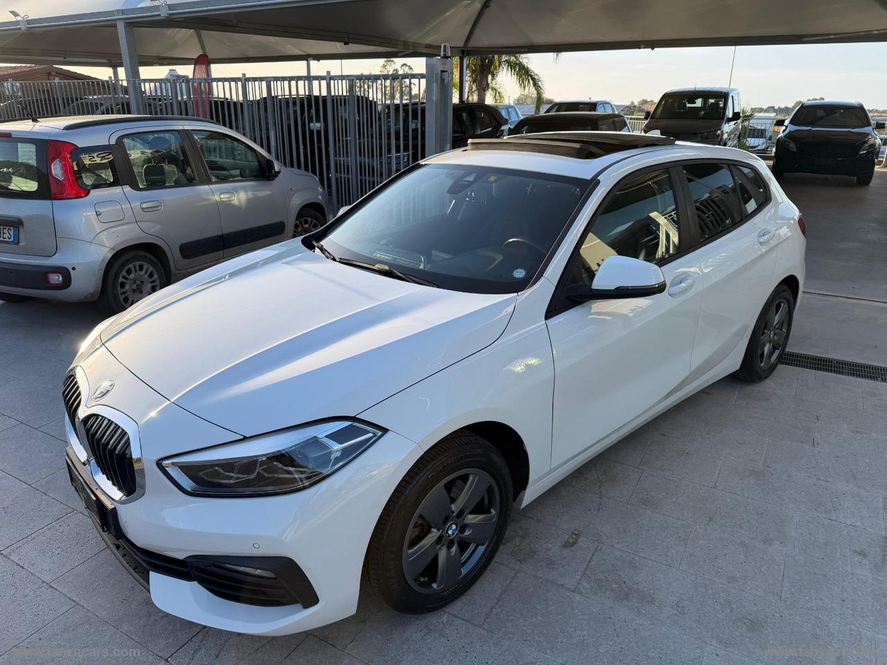 BMW 116d 5p. Advantage