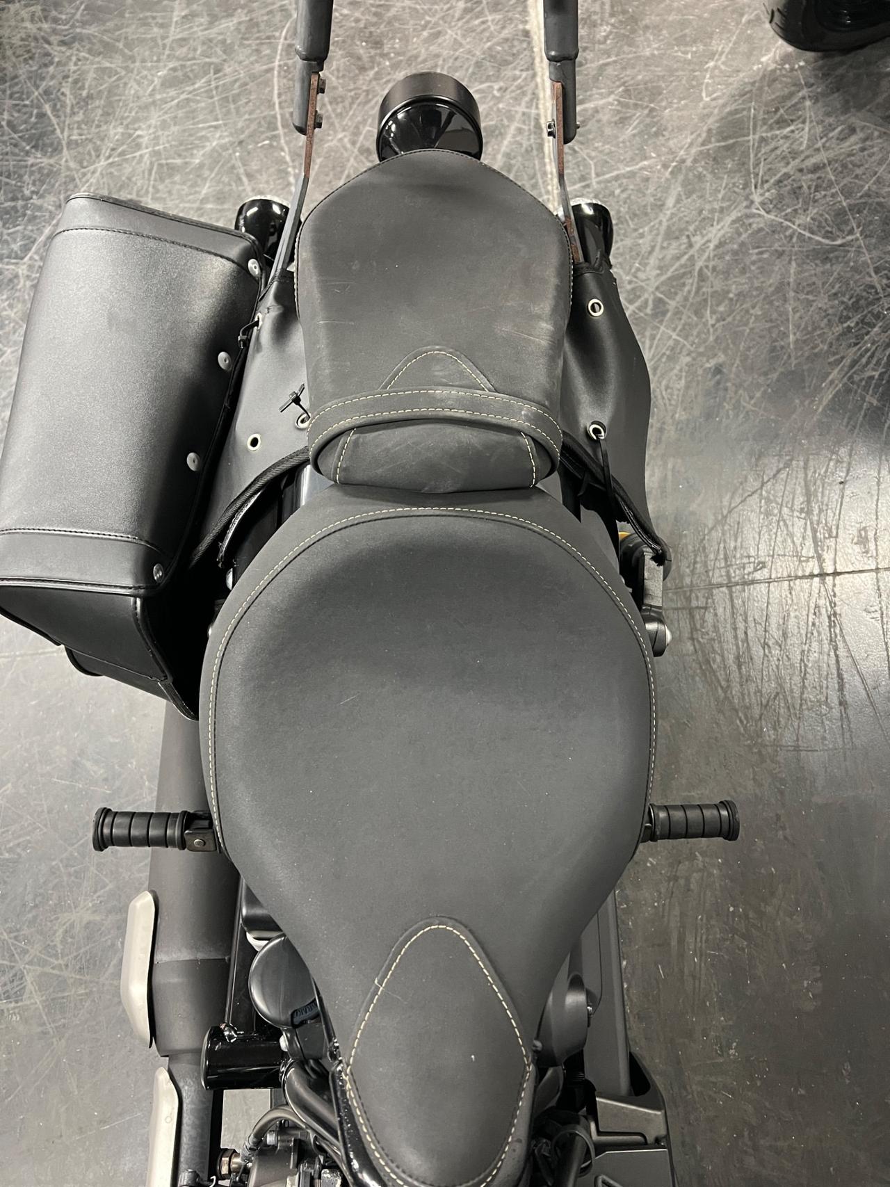Yamaha XV 950