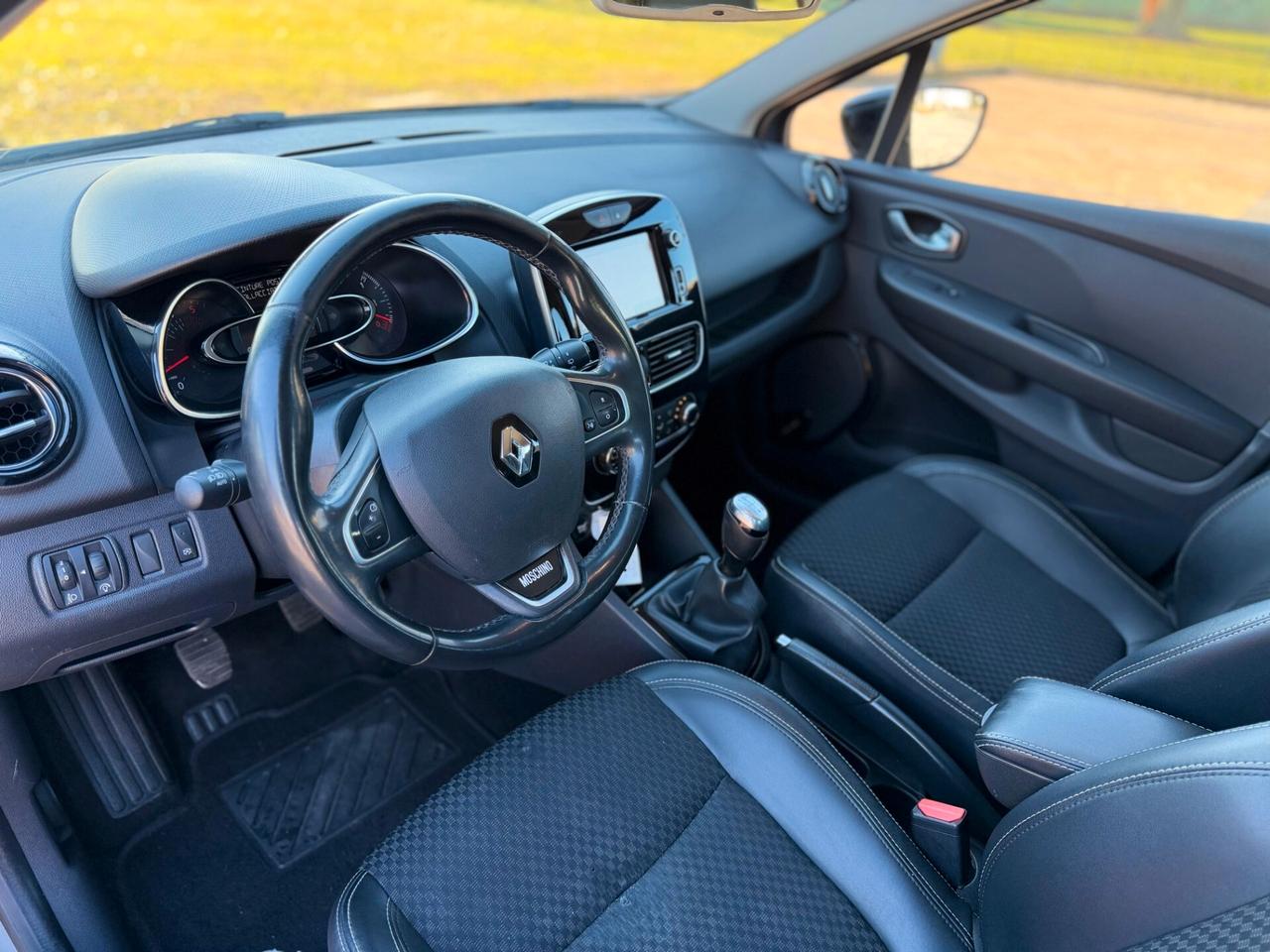 Renault Clio 1.5 dCi 5 porte Moschino Intens neopatentati