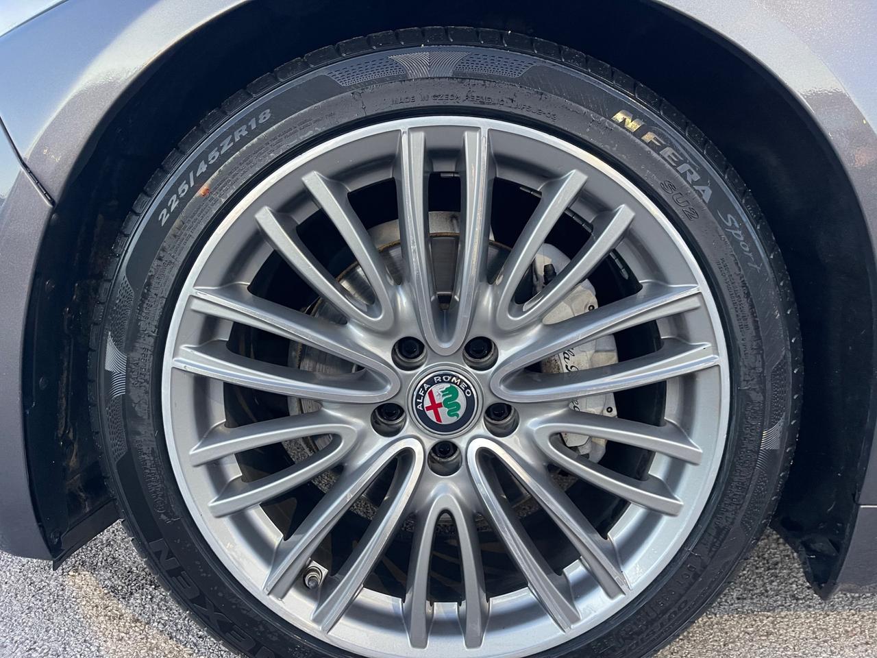 ALFA ROMEO GIULIA 2.2 MJTD 180CV AT8 SUPER FULL