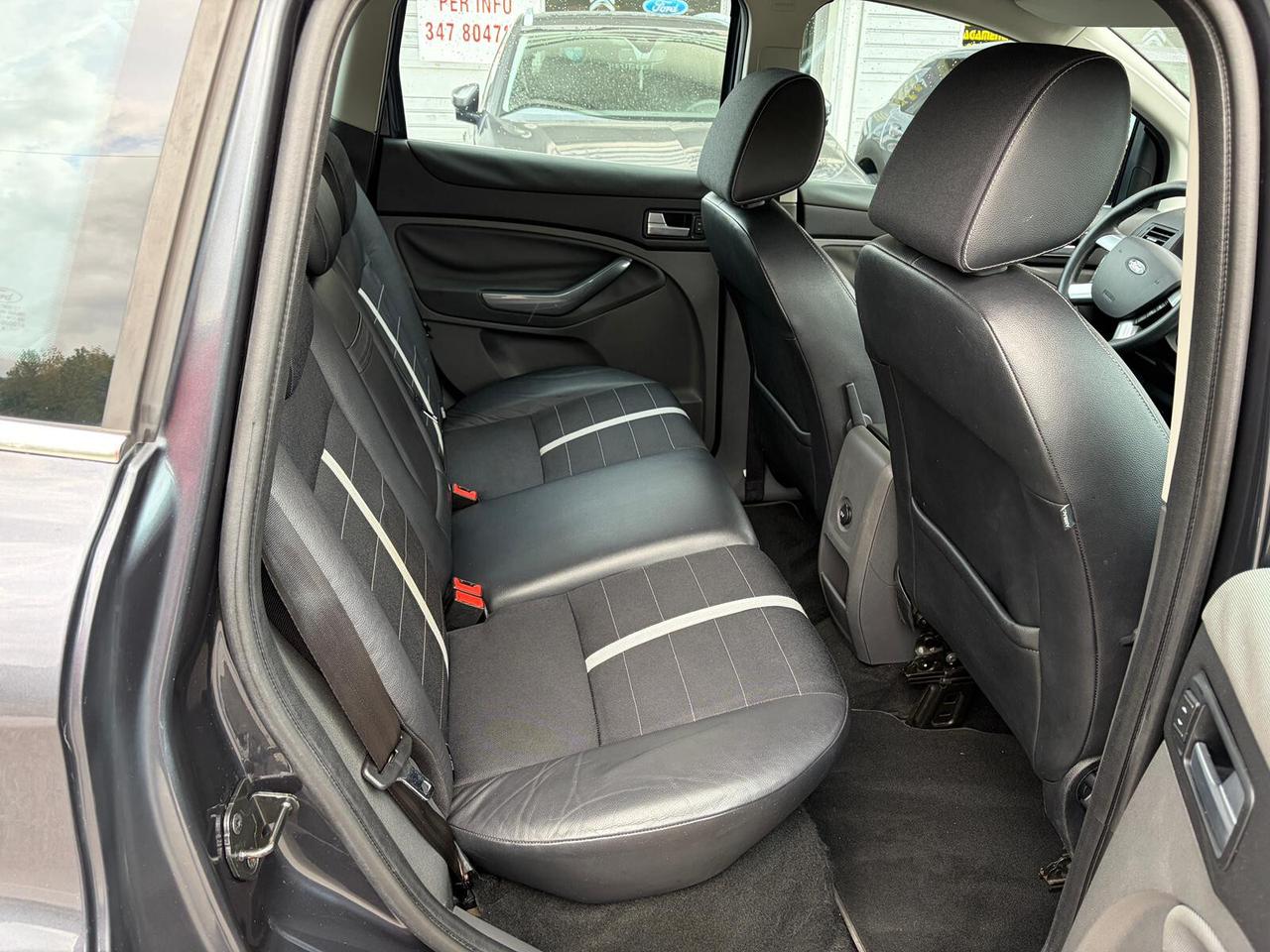 Ford Kuga 2.0 TDCi 140CV 2WD Titanium