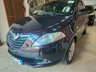 Lancia Ypsilon 1.3 MJT 95 CV 5 porte Platinum